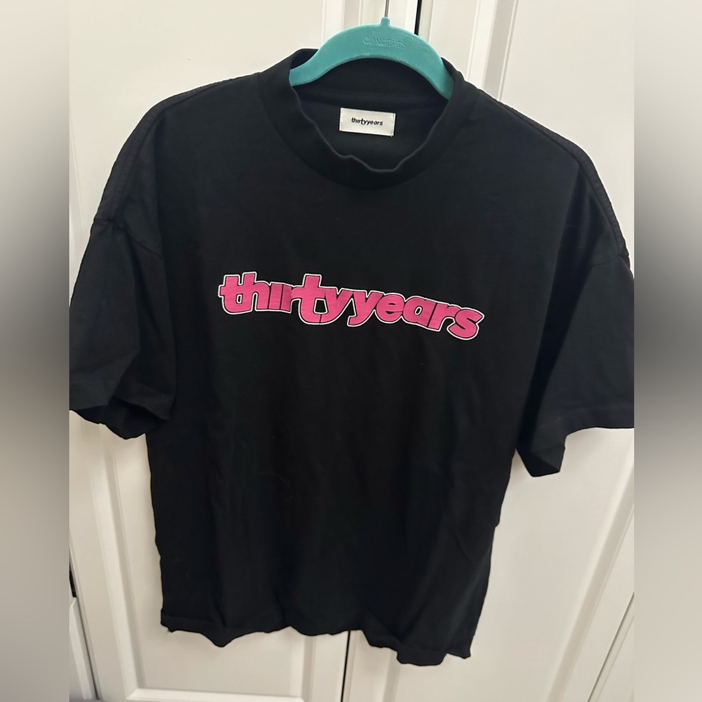 Thirty years black tee with hot pink logo